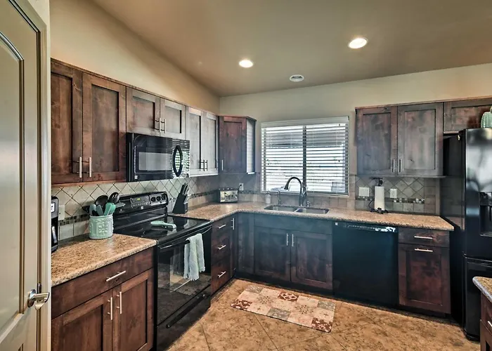 Ferienhaus Pool, Hot Tub & Views: Havasu Home! Lake Havasu City