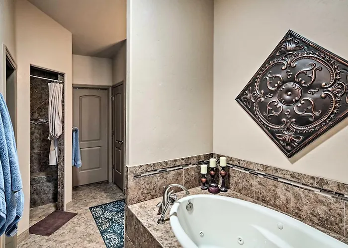 Pool, Hot Tub & Views: Havasu Home! * Lake Havasu City