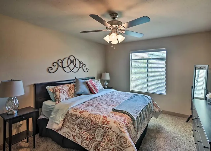 Pool, Hot Tub & Views: Havasu Home! Ferienhaus Lake Havasu City